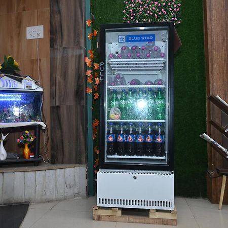 Hotel The Finch بوري المظهر الخارجي الصورة