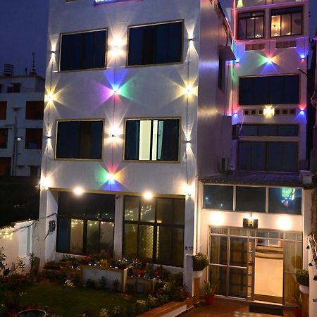 Hotel The Finch بوري المظهر الخارجي الصورة